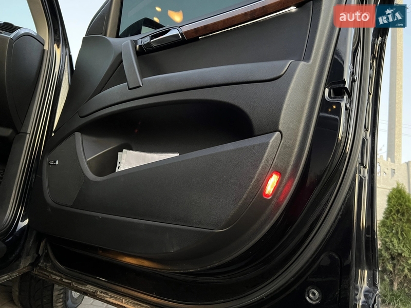 Внедорожник / Кроссовер Audi Q7 2012 в Владимире