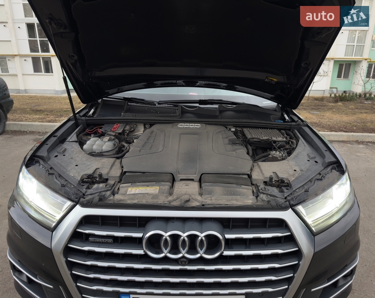 Внедорожник / Кроссовер Audi Q7 2018 в Полтаве