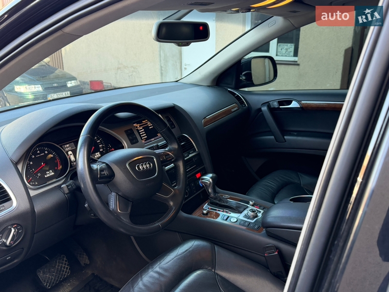 Позашляховик / Кросовер Audi Q7 2014 в Володимирі