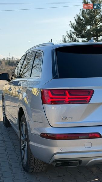 Внедорожник / Кроссовер Audi Q7 2018 в Мостиске