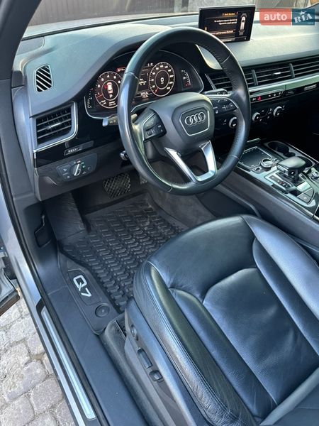 Внедорожник / Кроссовер Audi Q7 2018 в Мостиске
