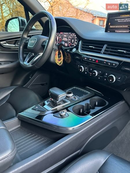 Внедорожник / Кроссовер Audi Q7 2018 в Мостиске