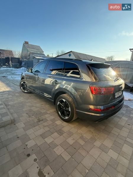 Позашляховик / Кросовер Audi Q7 2018 в Переяславі