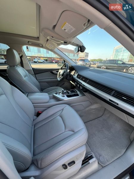 Внедорожник / Кроссовер Audi Q7 2019 в Киеве