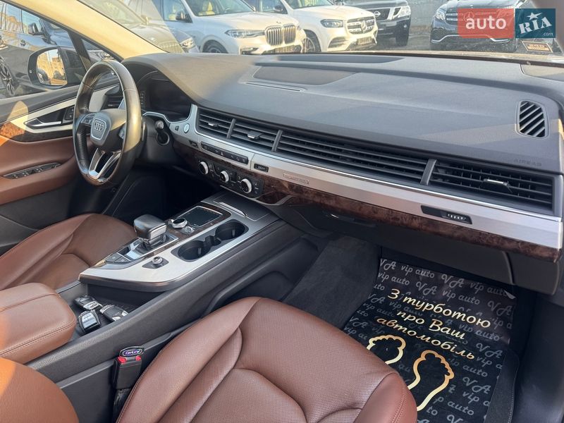 Позашляховик / Кросовер Audi Q7 2015 в Тернополі