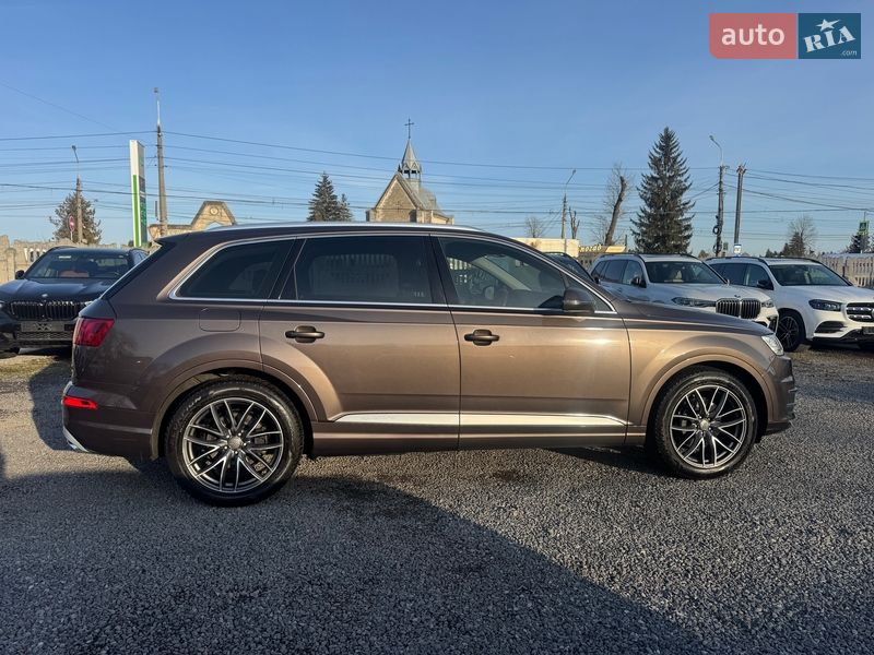 Позашляховик / Кросовер Audi Q7 2015 в Тернополі