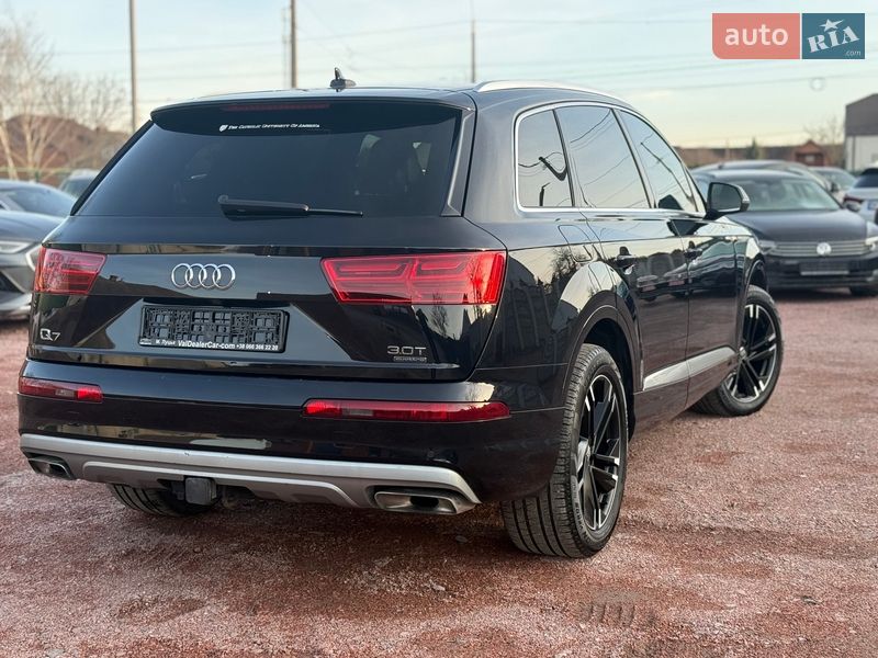 Внедорожник / Кроссовер Audi Q7 2017 в Луцке