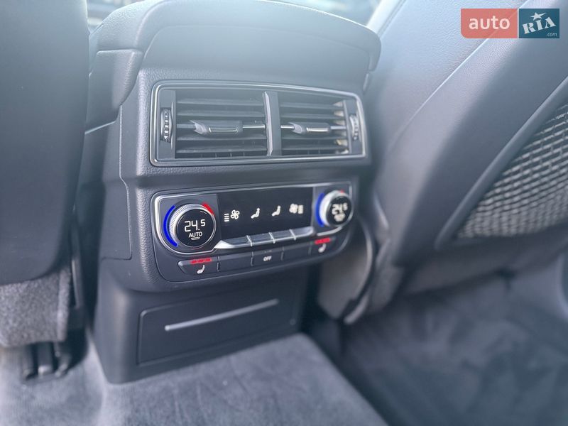 Внедорожник / Кроссовер Audi Q7 2017 в Луцке