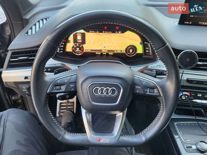 Позашляховик / Кросовер Audi Q7 2017 в Тульчині