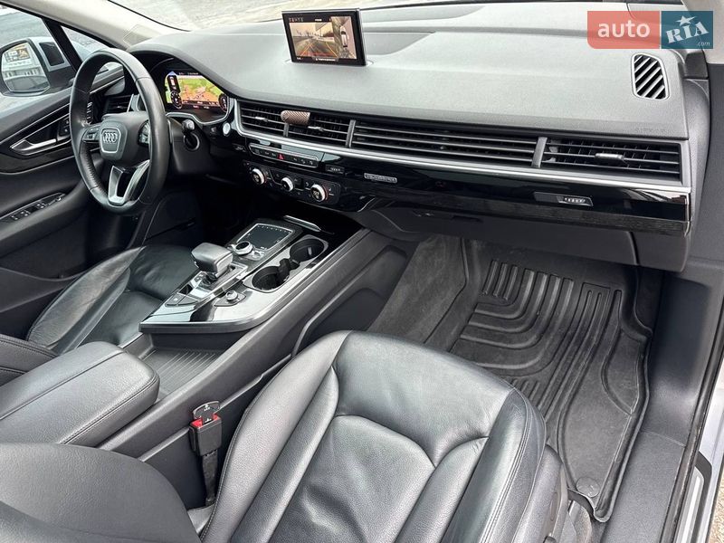 Внедорожник / Кроссовер Audi Q7 2018 в Киеве