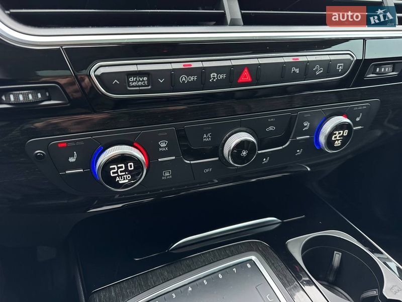 Внедорожник / Кроссовер Audi Q7 2018 в Киеве