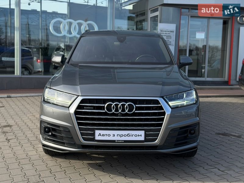 Внедорожник / Кроссовер Audi Q7 2016 в Хмельницком