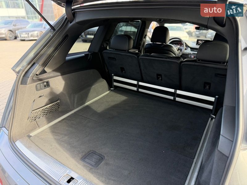 Внедорожник / Кроссовер Audi Q7 2016 в Хмельницком