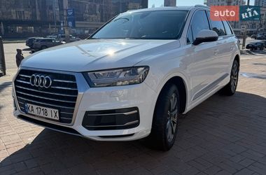 Позашляховик / Кросовер Audi Q7 2018 в Києві