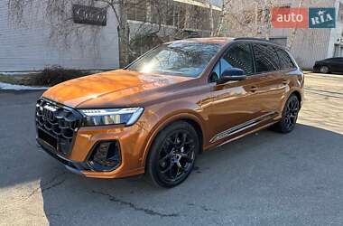 Внедорожник / Кроссовер Audi Q7 2024 в Киеве