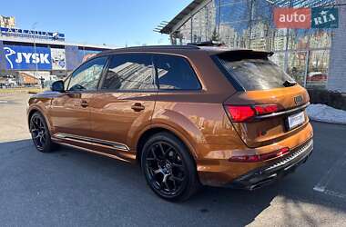 Внедорожник / Кроссовер Audi Q7 2024 в Киеве