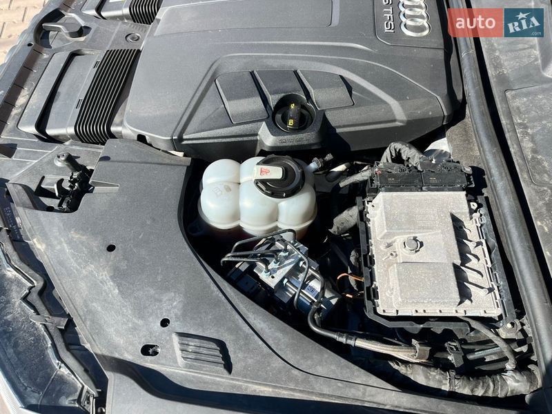 Внедорожник / Кроссовер Audi Q7 2017 в Киеве