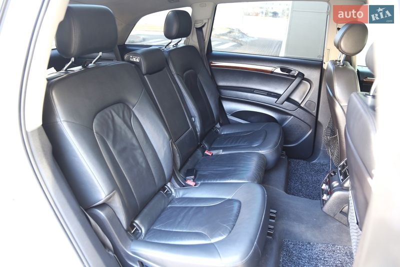 Позашляховик / Кросовер Audi Q7 2007 в Києві