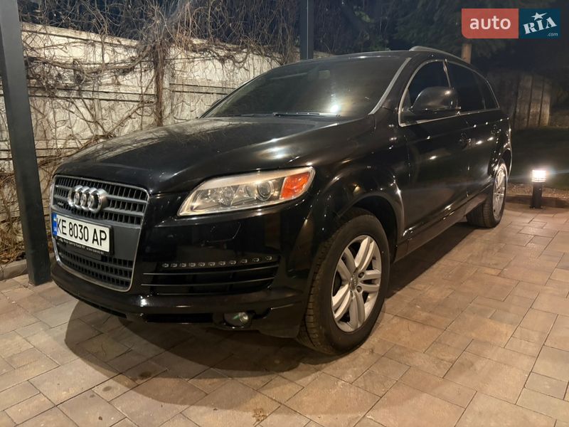 Позашляховик / Кросовер Audi Q7 2007 в Кам'янському
