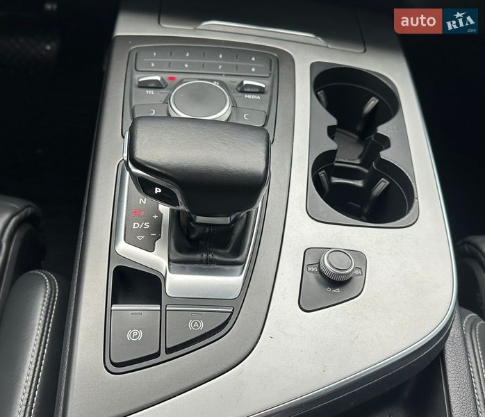 Внедорожник / Кроссовер Audi Q7 2017 в Львове