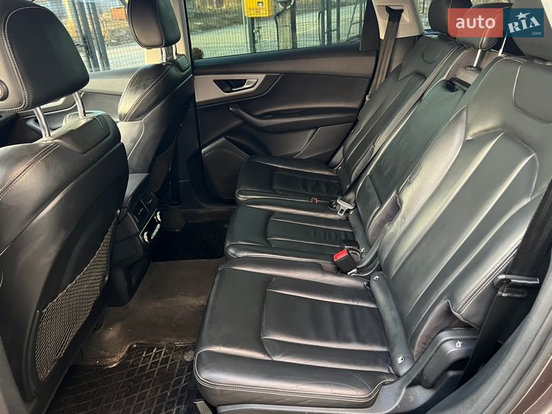 Внедорожник / Кроссовер Audi Q7 2017 в Львове