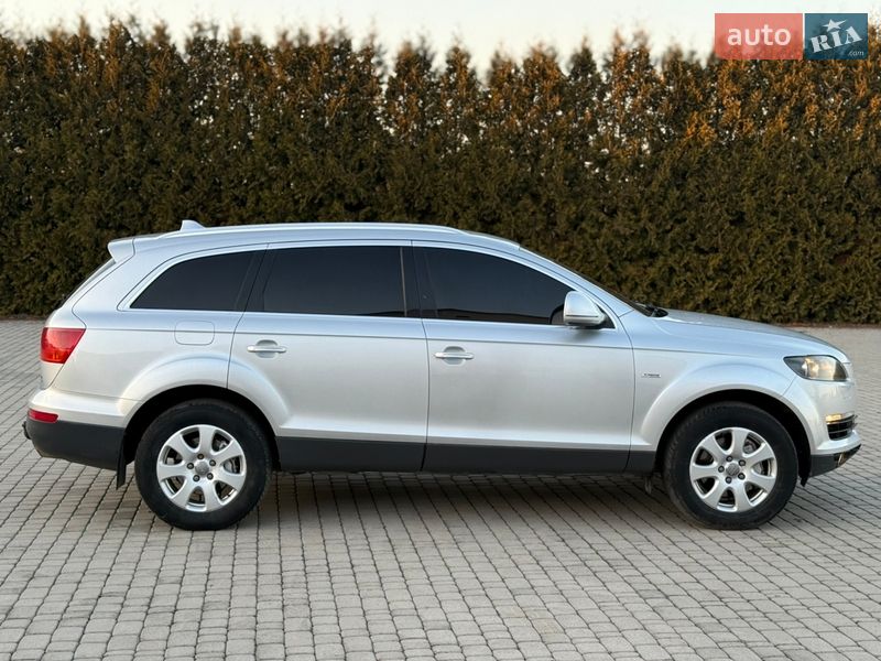 Позашляховик / Кросовер Audi Q7 2007 в Чернівцях