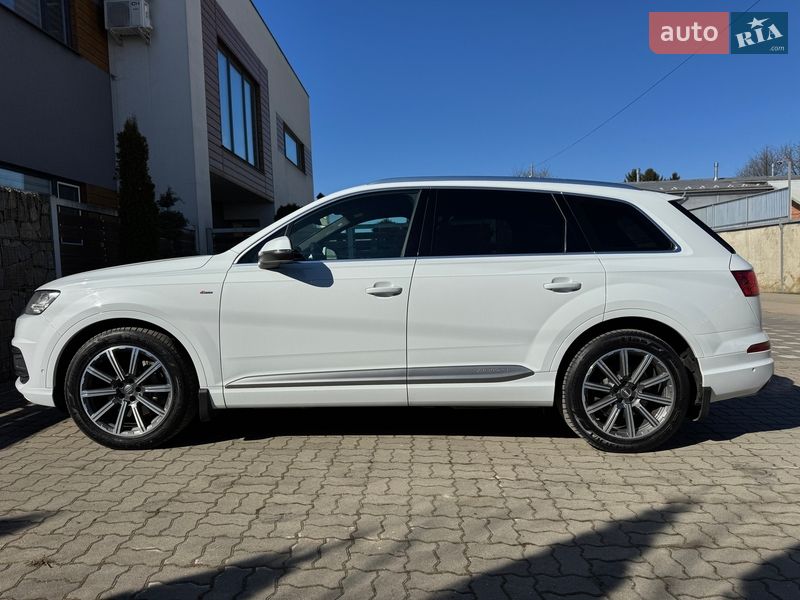 Внедорожник / Кроссовер Audi Q7 2015 в Стрые