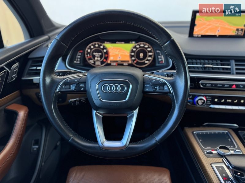 Внедорожник / Кроссовер Audi Q7 2015 в Стрые