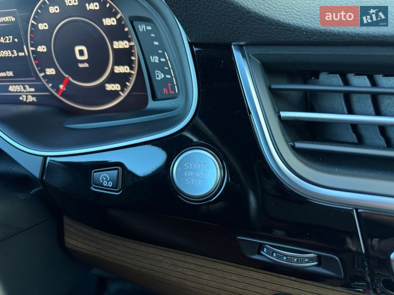 Внедорожник / Кроссовер Audi Q7 2015 в Стрые