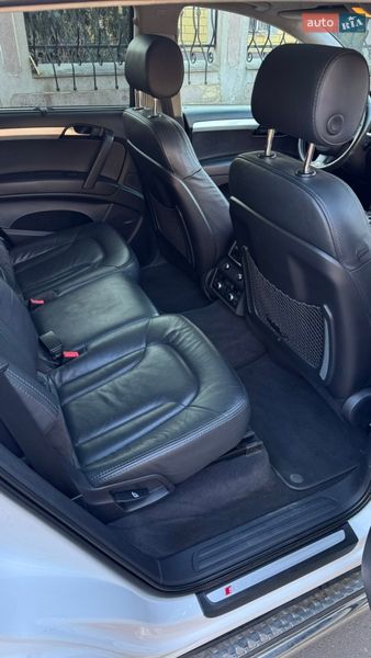Внедорожник / Кроссовер Audi Q7 2010 в Одессе