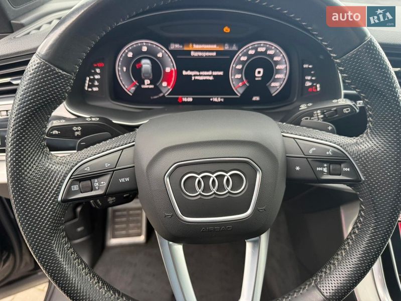 Позашляховик / Кросовер Audi Q7 2020 в Хусті