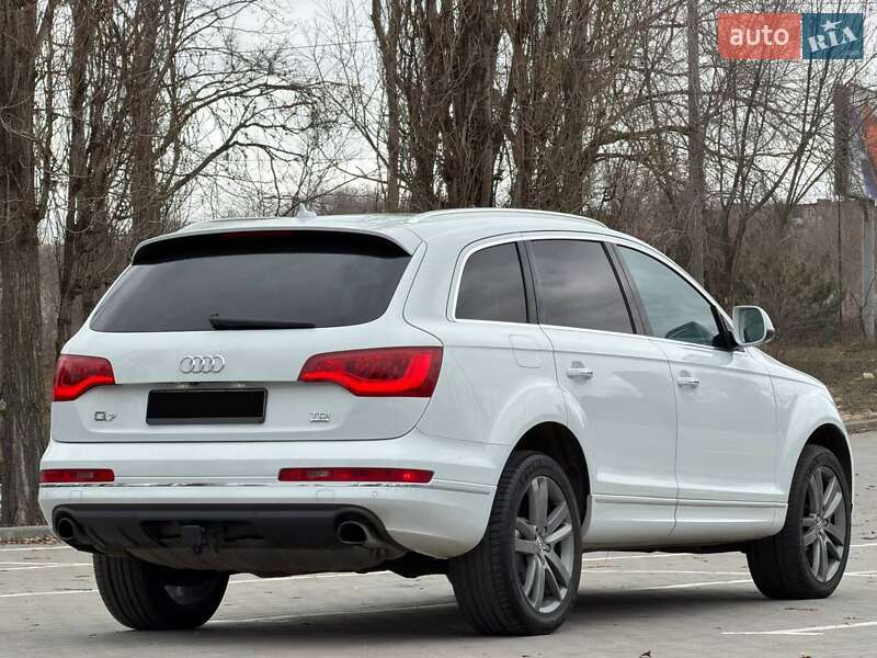 Позашляховик / Кросовер Audi Q7 2015 в Запоріжжі