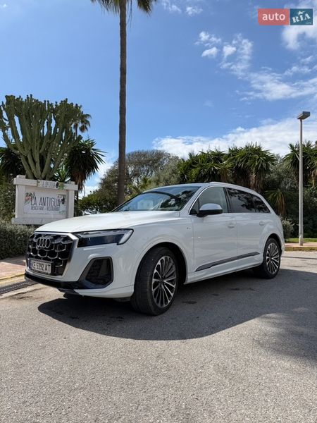 Позашляховик / Кросовер Audi Q7 2025 в Дніпрі