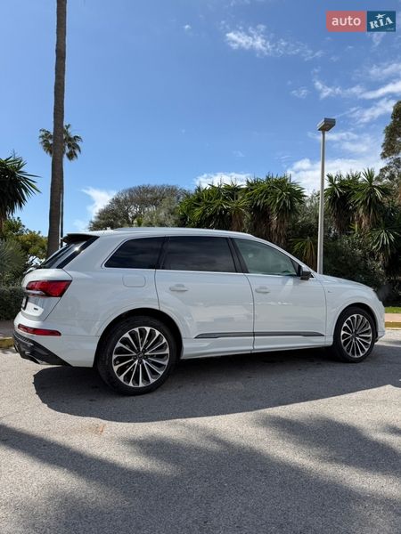 Позашляховик / Кросовер Audi Q7 2025 в Дніпрі