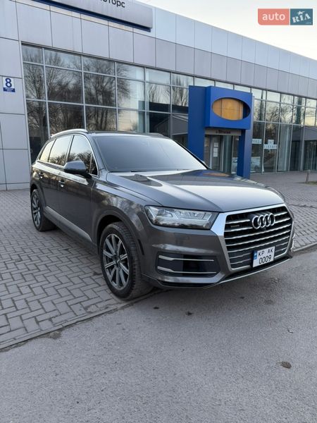 Внедорожник / Кроссовер Audi Q7 2018 в Днепре