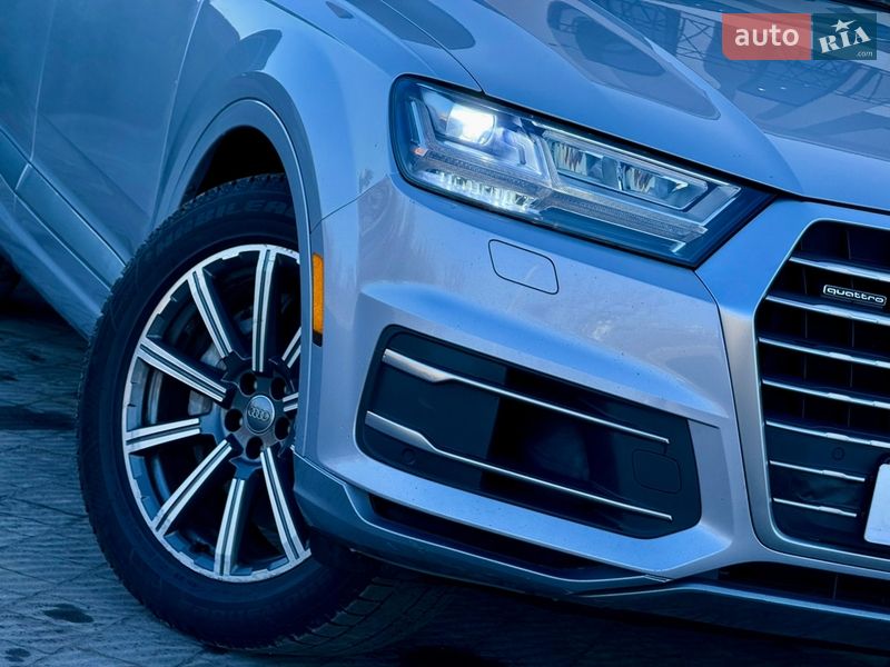 Внедорожник / Кроссовер Audi Q7 2017 в Стрые