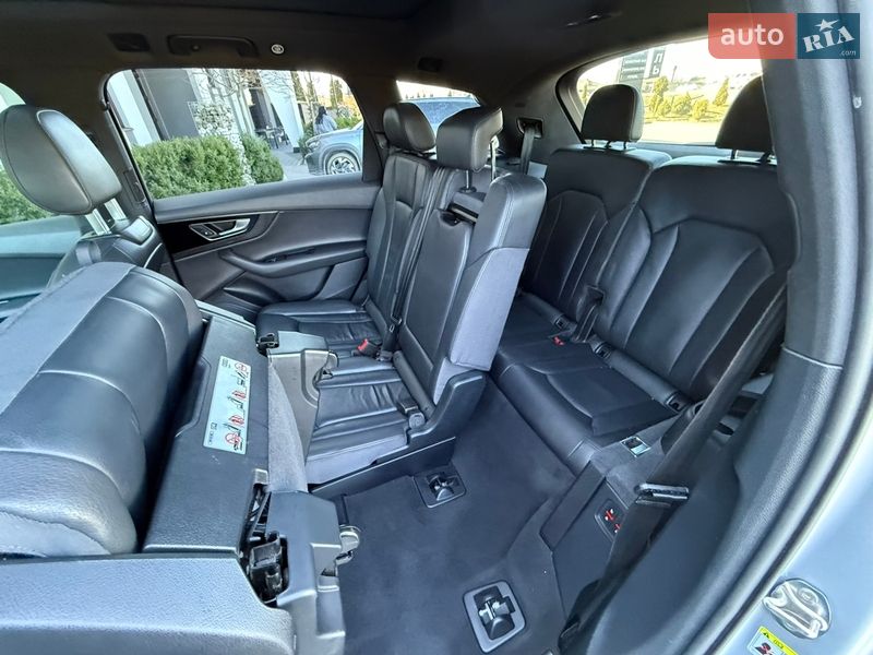 Внедорожник / Кроссовер Audi Q7 2017 в Стрые