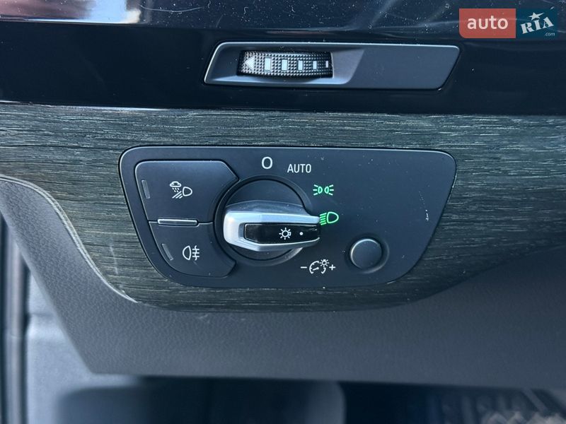 Внедорожник / Кроссовер Audi Q7 2017 в Стрые