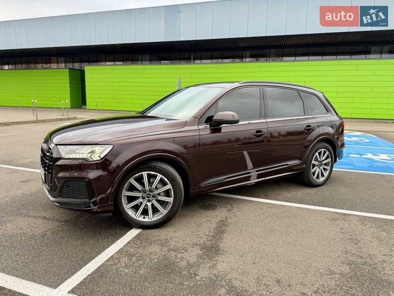 Внедорожник / Кроссовер Audi Q7 2022 в Киеве