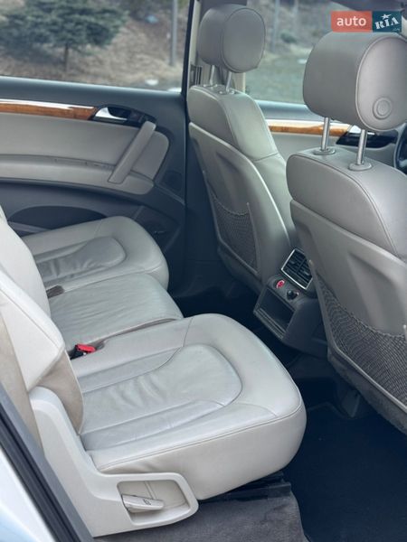 Позашляховик / Кросовер Audi Q7 2009 в Старому Самборі