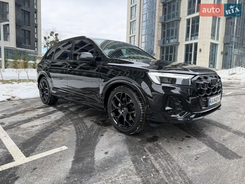 Внедорожник / Кроссовер Audi Q7 2024 в Киеве