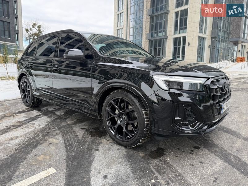 Внедорожник / Кроссовер Audi Q7 2024 в Киеве