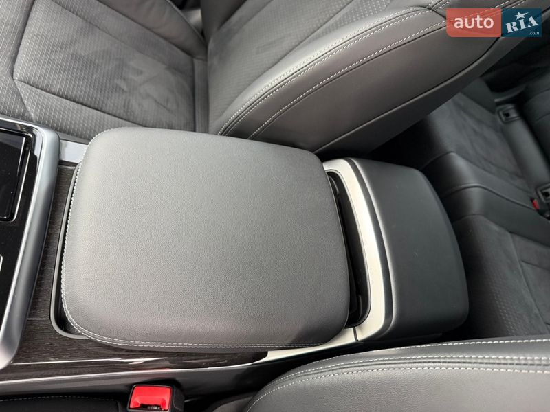 Внедорожник / Кроссовер Audi Q7 2024 в Киеве