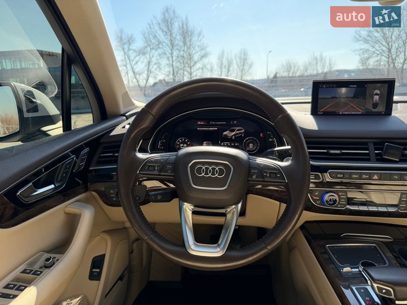 Позашляховик / Кросовер Audi Q7 2016 в Києві