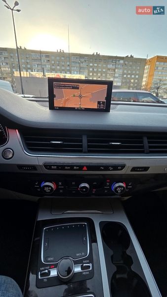 Позашляховик / Кросовер Audi Q7 2017 в Львові