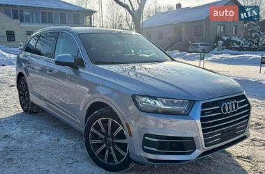 Внедорожник / Кроссовер Audi Q7 2017 в Ровно