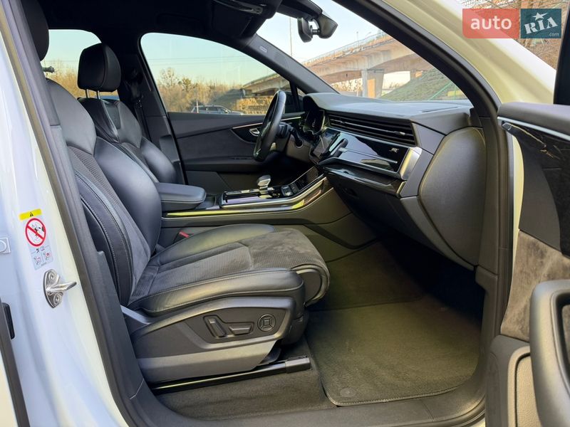 Внедорожник / Кроссовер Audi Q7 2020 в Киеве