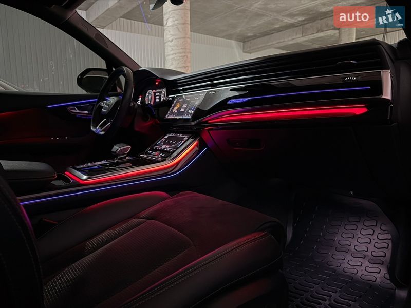 Внедорожник / Кроссовер Audi Q7 2020 в Киеве