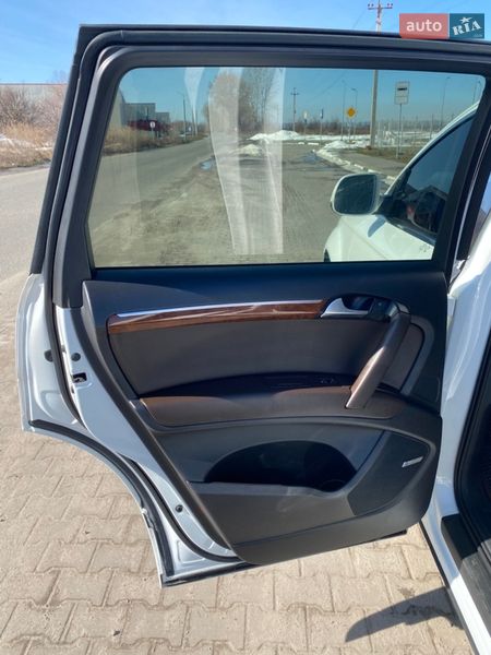 Позашляховик / Кросовер Audi Q7 2014 в Борисполі