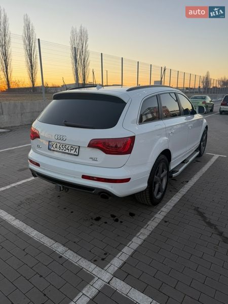 Внедорожник / Кроссовер Audi Q7 2015 в Первомайске